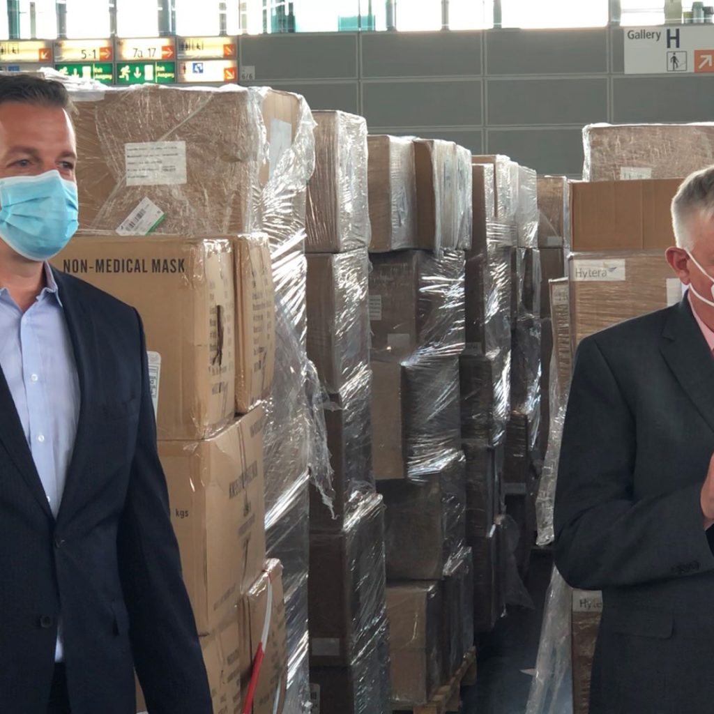 Press conference with Minister Laumann in mask warehouse