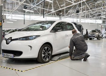 Renault Refactory plans retrofitting for commercial vehicles