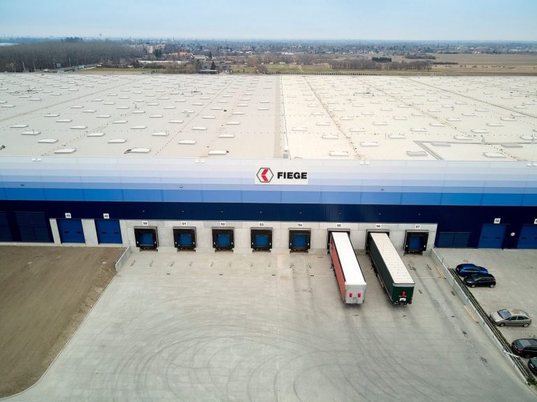 Fiege opens logistics center for zooplus SE