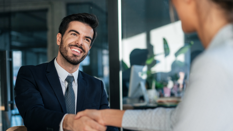 Fach- und Führungskräftemangel mit Kloepfel trotzen: Vermittlung von Einkäufern, Supply Chain Managern und Logistikprofis